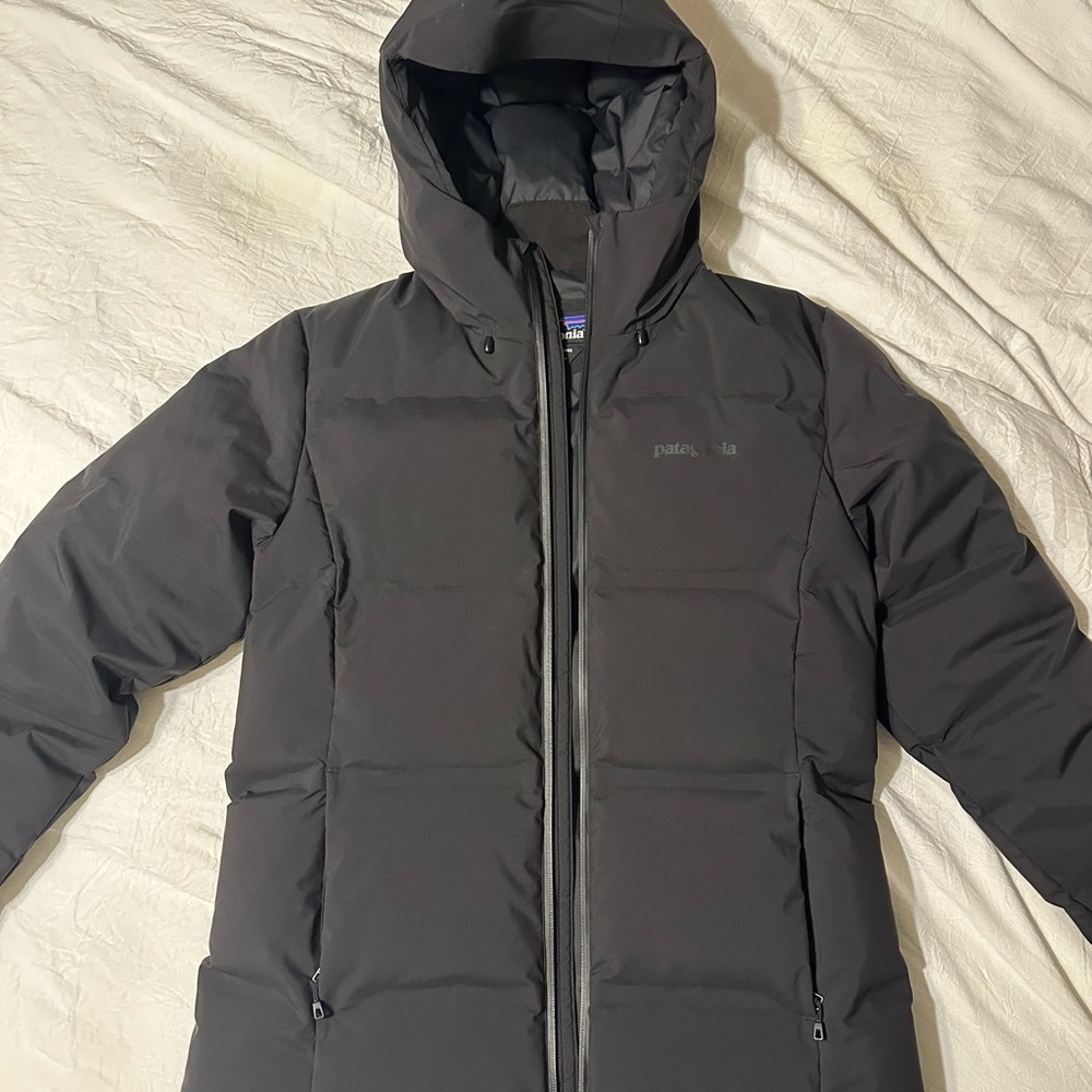 Patagonia Women's Black Puffer Jacket